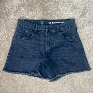 black shorts from the gap a size 14 in kids
